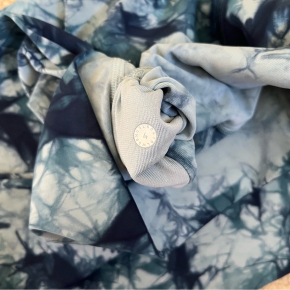 lululemon Wunder Under Tight *Luxtreme, Shibori, 25" - Picture 6 of 6